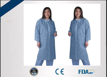 Porcellana Gli anti cappotti eliminabili statici del laboratorio di 5 strati strappano resistente con la chiusura dello zip fabbrica